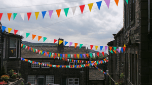 TDF Race Bunting